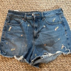 American Eagle denim mom jean shorts with flowers